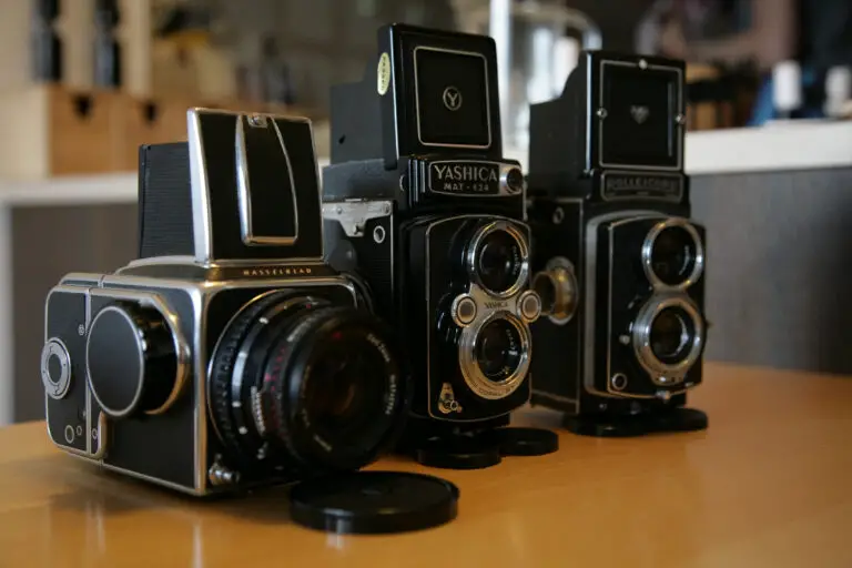 The Evolution of Medium Format Cameras: From Film to Digital Medium Format